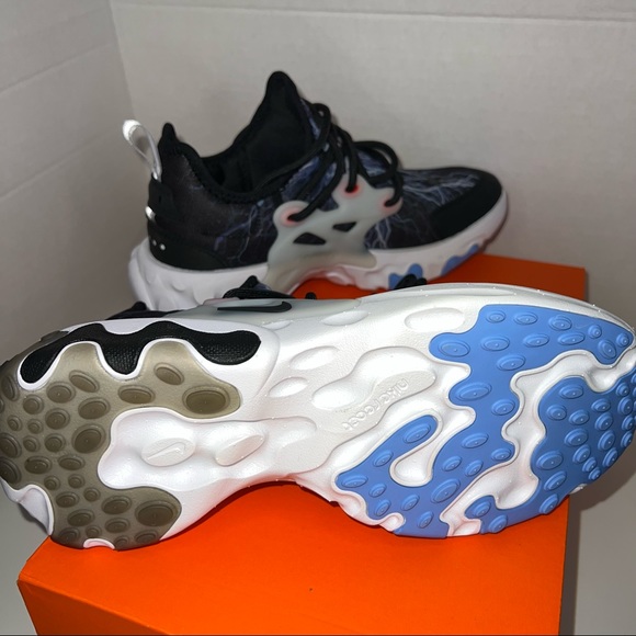 Nike Air React Presto ‘Trouble At Home’ 5.5Y Grade School 7 in womens sizes NWT - Picture 2 of 7